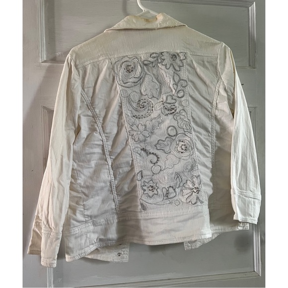 Chico's Platinum Y2K White Denim Jacket with Beaded Detailing - Picture 7 of 9